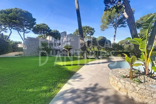 Maison de luxe à vendre à Cap d'Antibes, 5 900 000 €, Photo 1