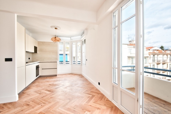 Luxury Apartment for sale in Nice, 579 000 €, Photo 1