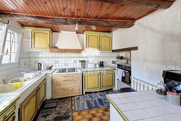 Luxury House for sale in Saint-Martin-de-Castillon, 359 000 €, Photo 4