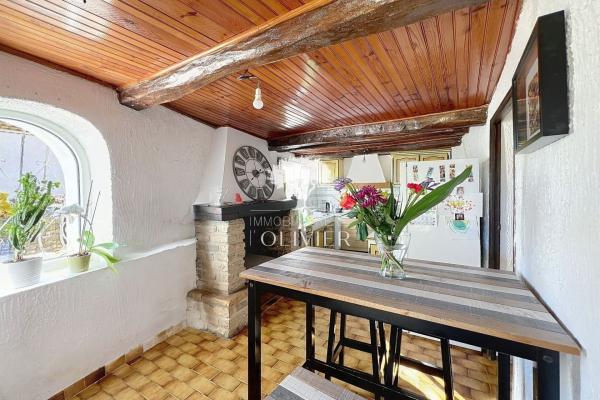 Luxury House for sale in Saint-Martin-de-Castillon, 359 000 €, Photo 5