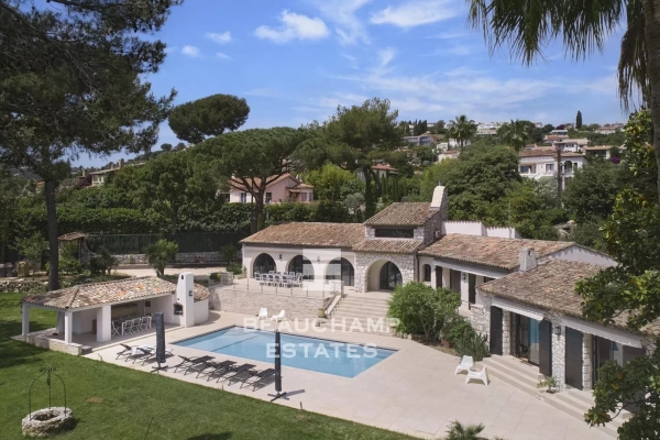 Luxury House for rental in Le Golfe Juan, 11 250 €, Photo 1