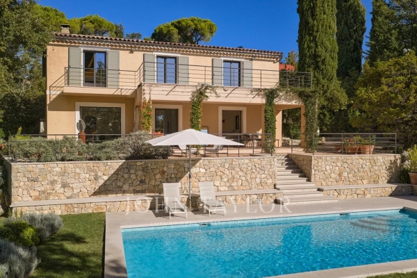 Maison de luxe à louer à Valbonne, 7 500 €, Photo 1