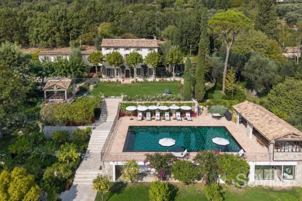 Maison de luxe à vendre à Grasse, 16 000 000 €, Photo 1