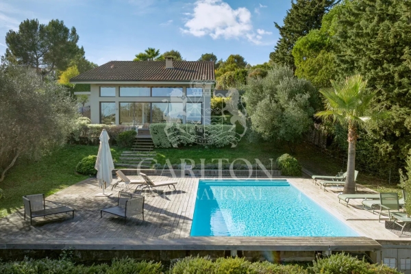 Maison de luxe à vendre à Valbonne, 2 150 000 €, Photo 1