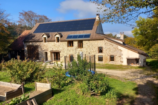 Maison de luxe à vendre à Mont-Saint-Vincent, 399 000 €, Photo 1