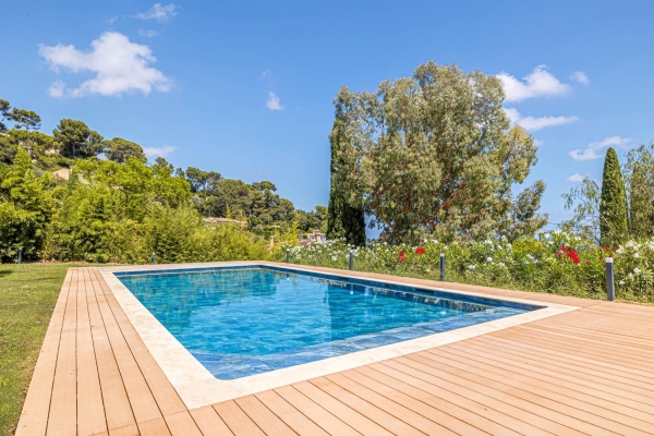 Luxury House for sale in Antibes, 2 950 000 €, Photo 2