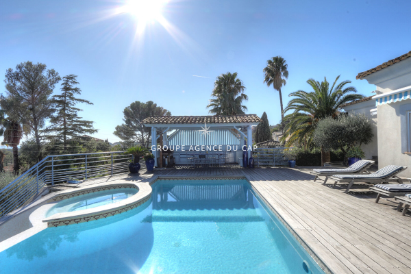 Maison de luxe à vendre à Saint-Aygulf, 1 490 000 €, Photo 5