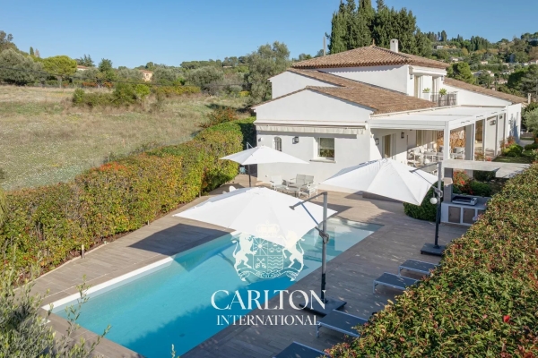 Maison de luxe à vendre à Mougins, 2 090 000 €, Photo 1