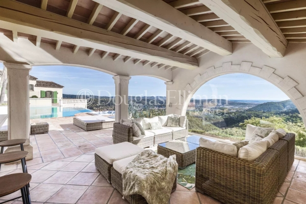 Maison de luxe à vendre à Pégomas, 2 750 000 €, Photo 2