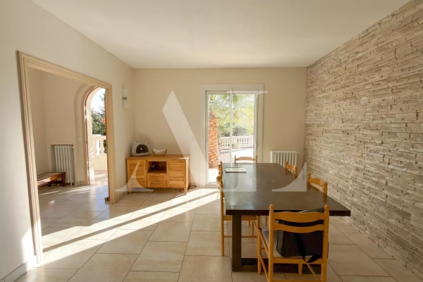 Maison de luxe à vendre à Le Golfe Juan, 1 300 000 €, Photo 3