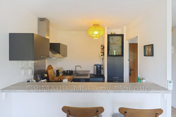 Luxury Apartment for sale in Grimaud, 259 000 €, Photo 2