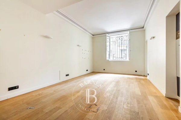Luxury Apartment for sale in Paris 8Ème, 1 260 000 €, Photo 2