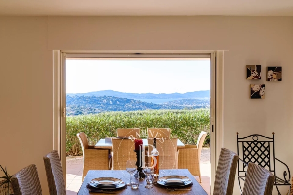 Appartement de luxe à vendre à Sainte-Maxime, 695 000 €, Photo 3