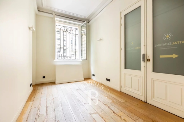 Luxury Apartment for sale in Paris 8Ème, 1 260 000 €, Photo 3
