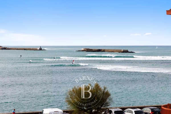 Luxury Apartment for sale in Saint-Jean-de-Luz, 1 696 000 €, Photo 2