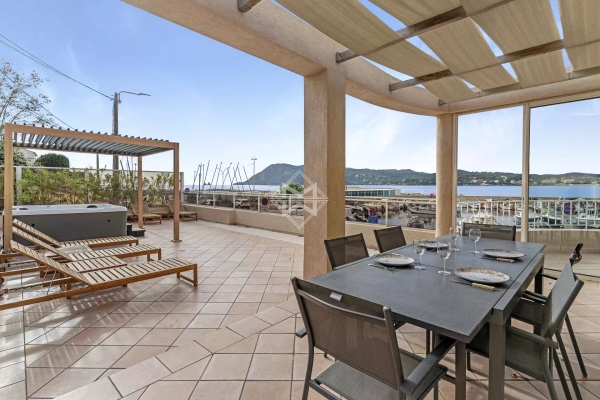 Maison de luxe à vendre à La Seyne-sur-Mer, 1 250 000 €, Photo 1