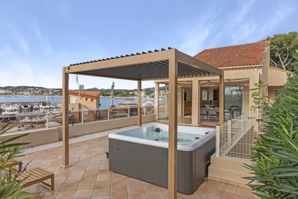 Maison de luxe à vendre à La Seyne-sur-Mer, 1 250 000 €, Photo 3