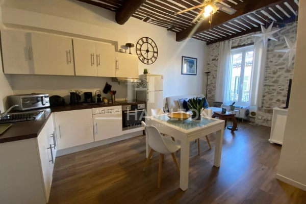 Appartement de luxe à vendre à Antibes, 299 000 €, Photo 1
