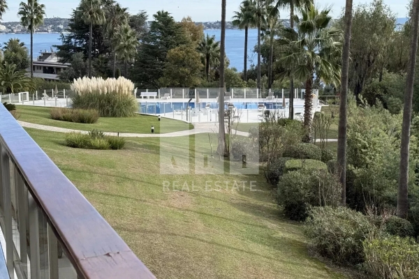 Appartement de luxe à vendre à Vallauris, 459 000 €, Photo 1