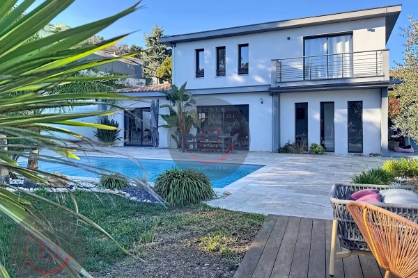 Maison de luxe à vendre à Les Adrets de l'Esterel, 1 195 000 €, Photo 1