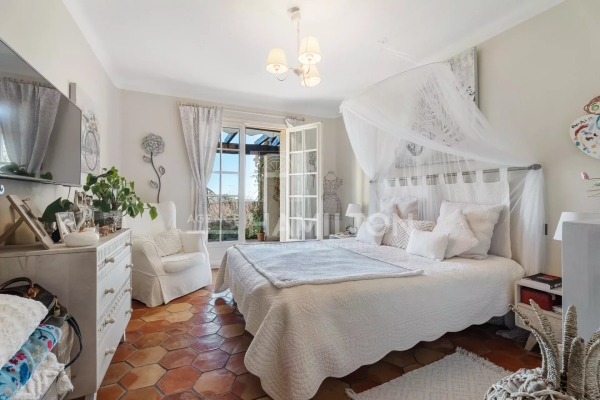 Maison de luxe à vendre à Grasse, 1 090 000 €, Photo 7