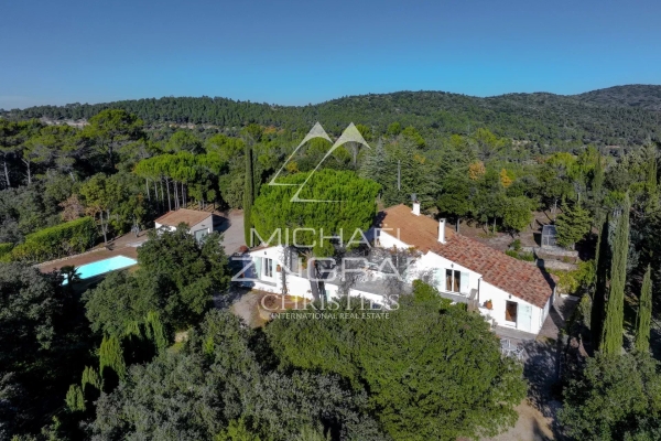 Luxury House for sale in Rognes, 895 000 €, Photo 1