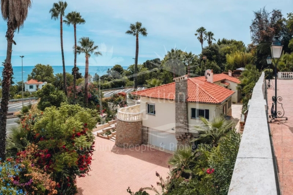 Luxury House for sale in Le Golfe Juan, 1 300 000 €, Photo 1