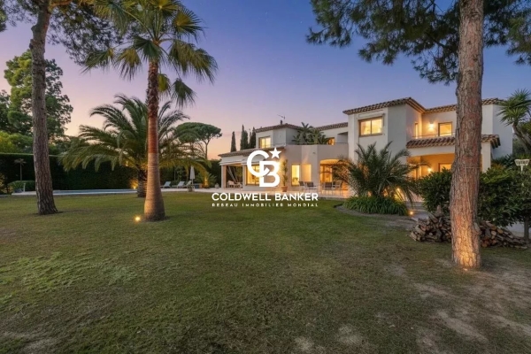 Luxury House for sale in Nice, 2 110 000 €, Photo 1
