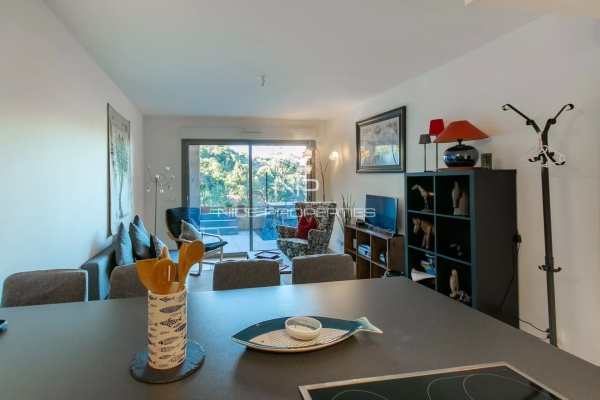 Appartement de luxe à vendre à Théoule-sur-Mer, 255 000 €, Photo 3