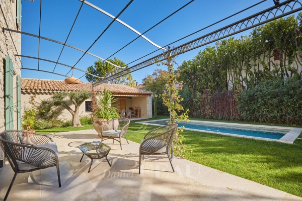 Luxury House for sale in Saint-Rémy-de-Provence, 1 650 000 €, Photo 3