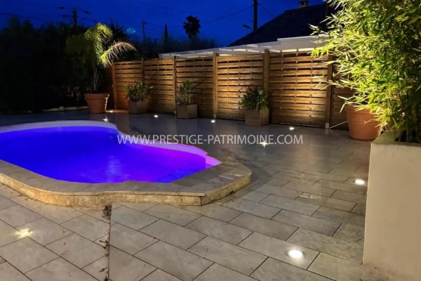 Maison de luxe à louer à Cannes, 3 400 €, Photo 4