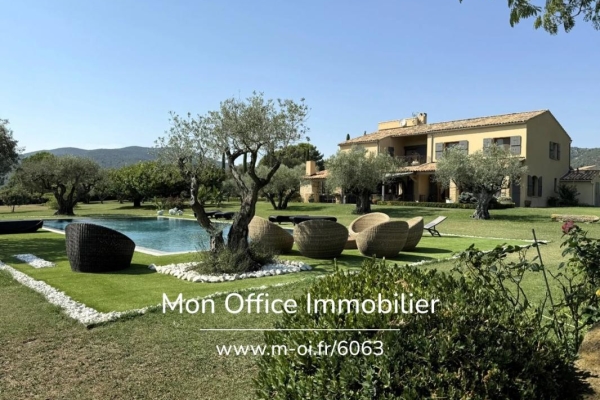 Maison de luxe à vendre à Lourmarin, 4 200 000 €, Photo 1