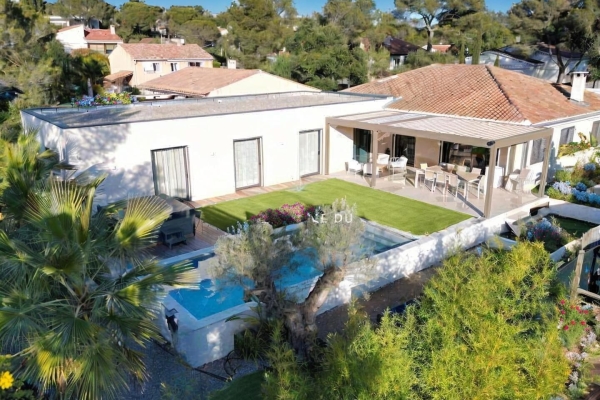 Maison de luxe à vendre à Saint-Raphaël, 1 600 000 €, Photo 1
