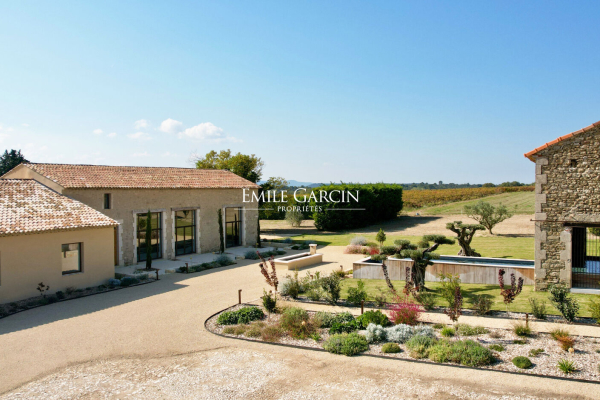 Maison de luxe à vendre à Cucuron, 3 550 000 €, Photo 1