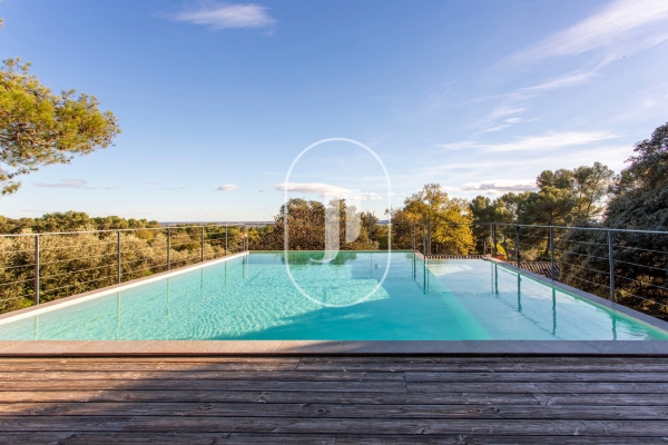 Maison de luxe à vendre à Nîmes, 1 050 000 €, Photo 3