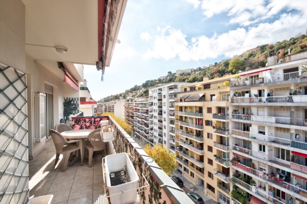 Luxury Apartment for sale in Nice, 300 000 €, Photo 1