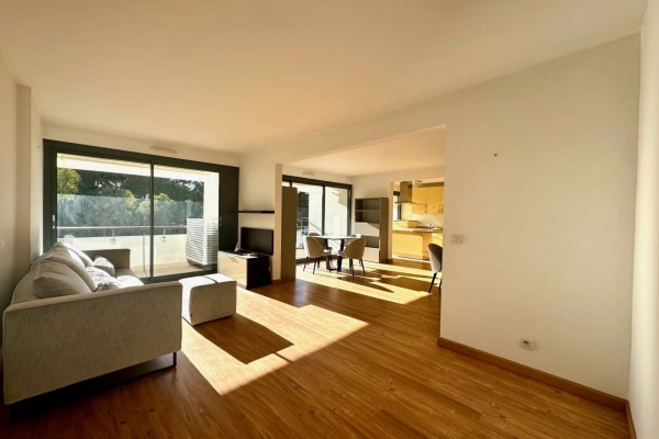 Appartement de luxe à vendre à Cannes, 890 000 €, Photo 2