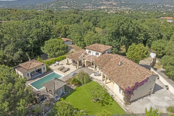 Maison de luxe à vendre à Bormes-les-Mimosas, 1 650 000 €, Photo 1