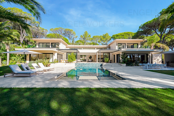 Luxury House for sale in Saint-Raphaël, 6 490 000 €, Photo 1