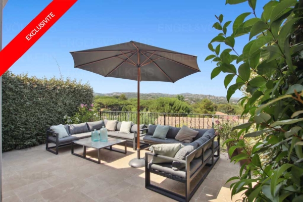 Appartement de luxe à vendre à Sainte-Maxime, 549 000 €, Photo 1