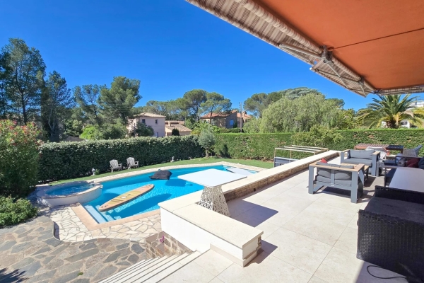 Luxury House for sale in Saint-Raphaël, 1 980 000 €, Photo 1