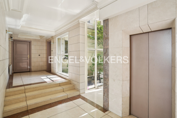 Appartement de luxe à vendre à Paris 8Ème, 1 049 500 €, Photo 2