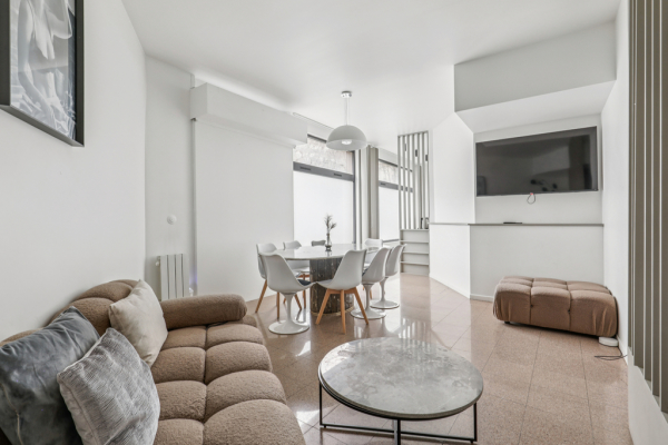Luxury Apartment for sale in Paris 11ème, 1 210 000 €, Photo 3
