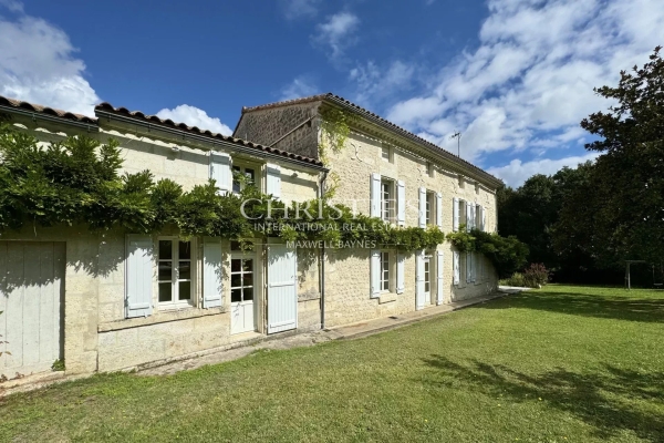 Maison de luxe à vendre à Angoulême, 1 007 000 €, Photo 6