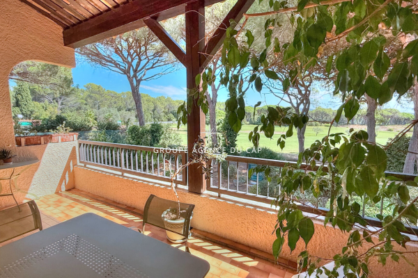 Luxury Apartment for sale in Saint-Raphaël, 450 000 €, Photo 4