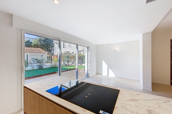 Maison de luxe à louer à Cannes, 3 500 €, Photo 6