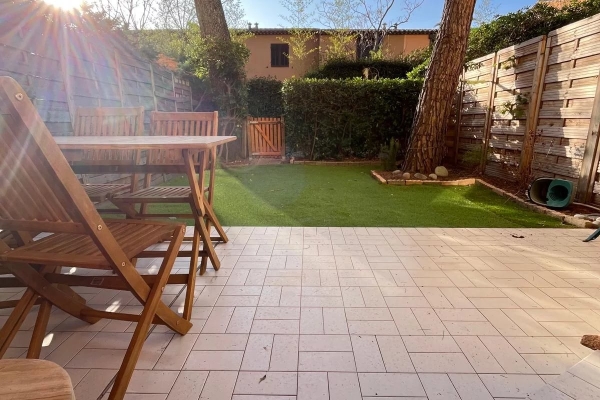 Appartement de luxe à vendre à Saint-Raphaël, 190 000 €, Photo 1