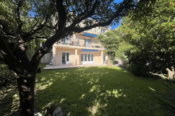 Luxury Apartment for sale in Èze, 480 000 €