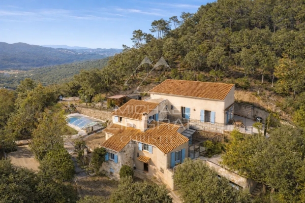 Maison de luxe à vendre à Mandelieu-la-Napoule, 1 690 000 €