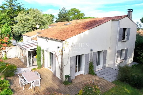 Maison de luxe à vendre à Le Grand Village Plage, 1 180 000 €, Photo 2